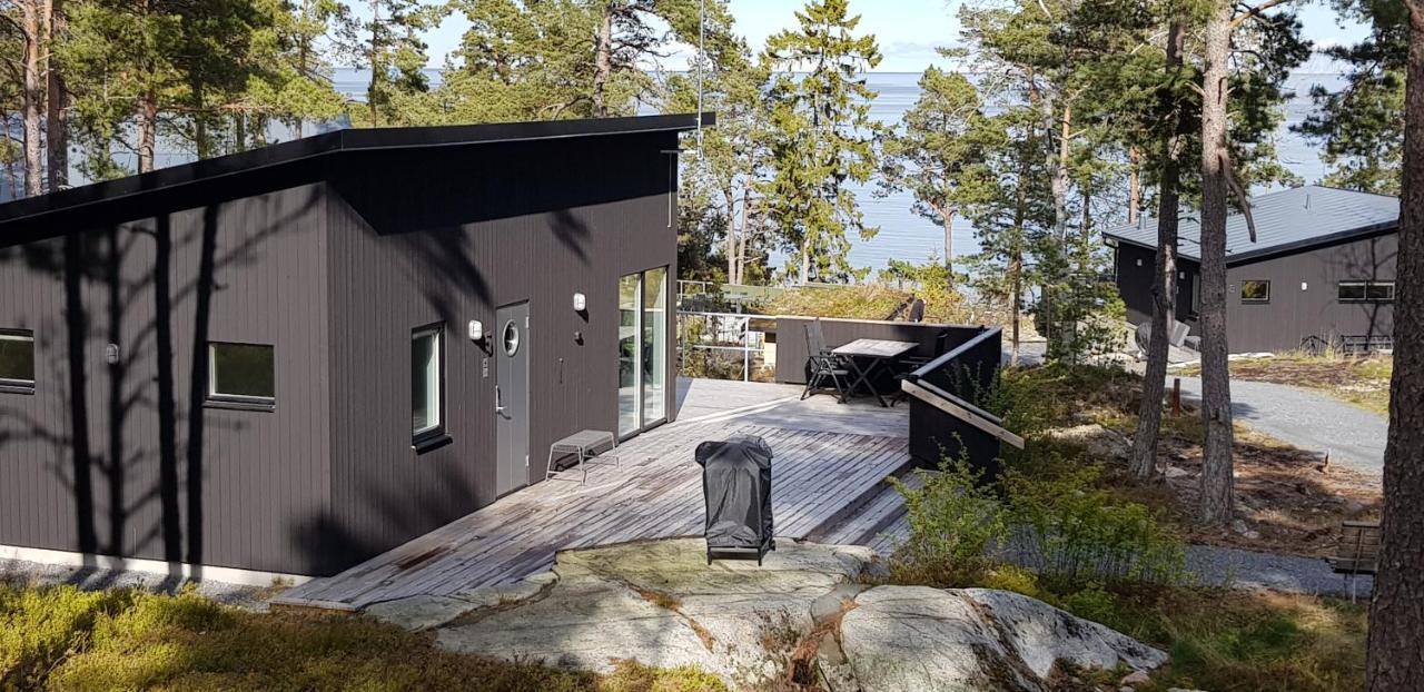 Kvarnsands Strandstugor / Kvarnsand Beach Lodges Grisslehamn Exterior foto