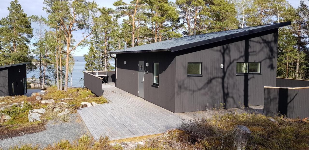 Kvarnsands Strandstugor / Kvarnsand Beach Lodges Grisslehamn Exterior foto